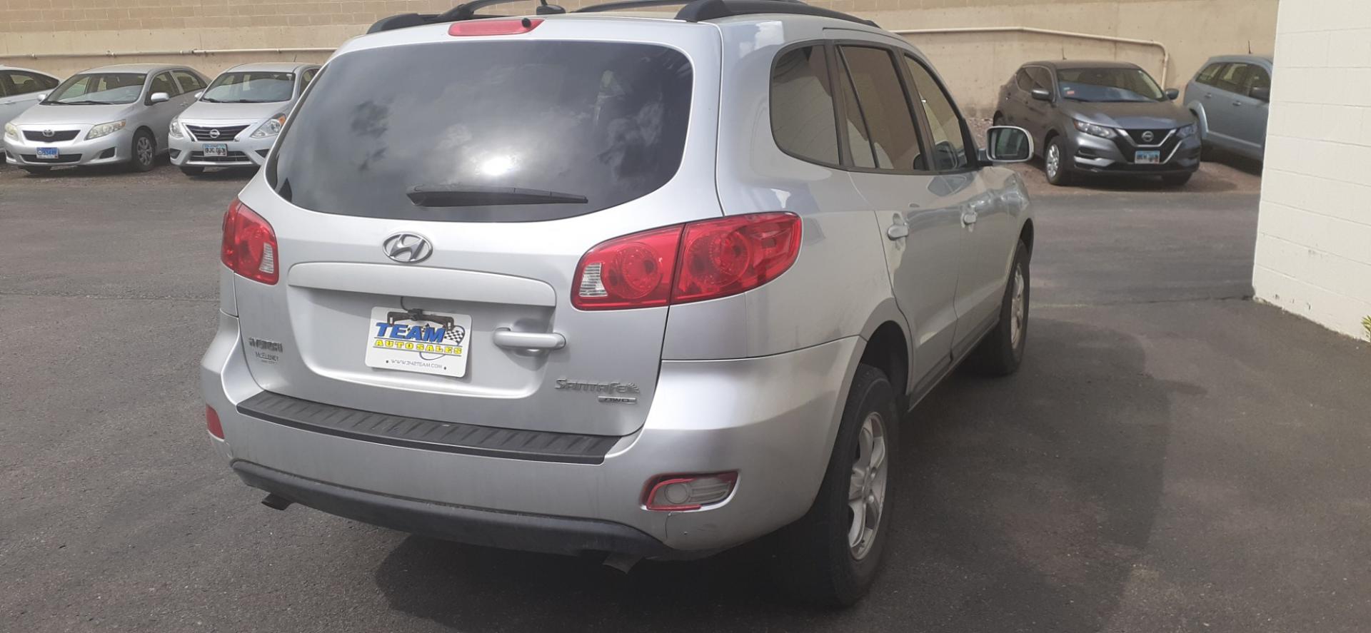 2008 Hyundai Santa Fe GLS AWD (5NMSG73D88H) with an 2.7L V6 DOHC 24V engine, located at 2015 Cambell Street, Rapid City, SD, 57701, (605) 342-8326, 44.066433, -103.191772 - CARFAX AVAILABLE - Photo#3